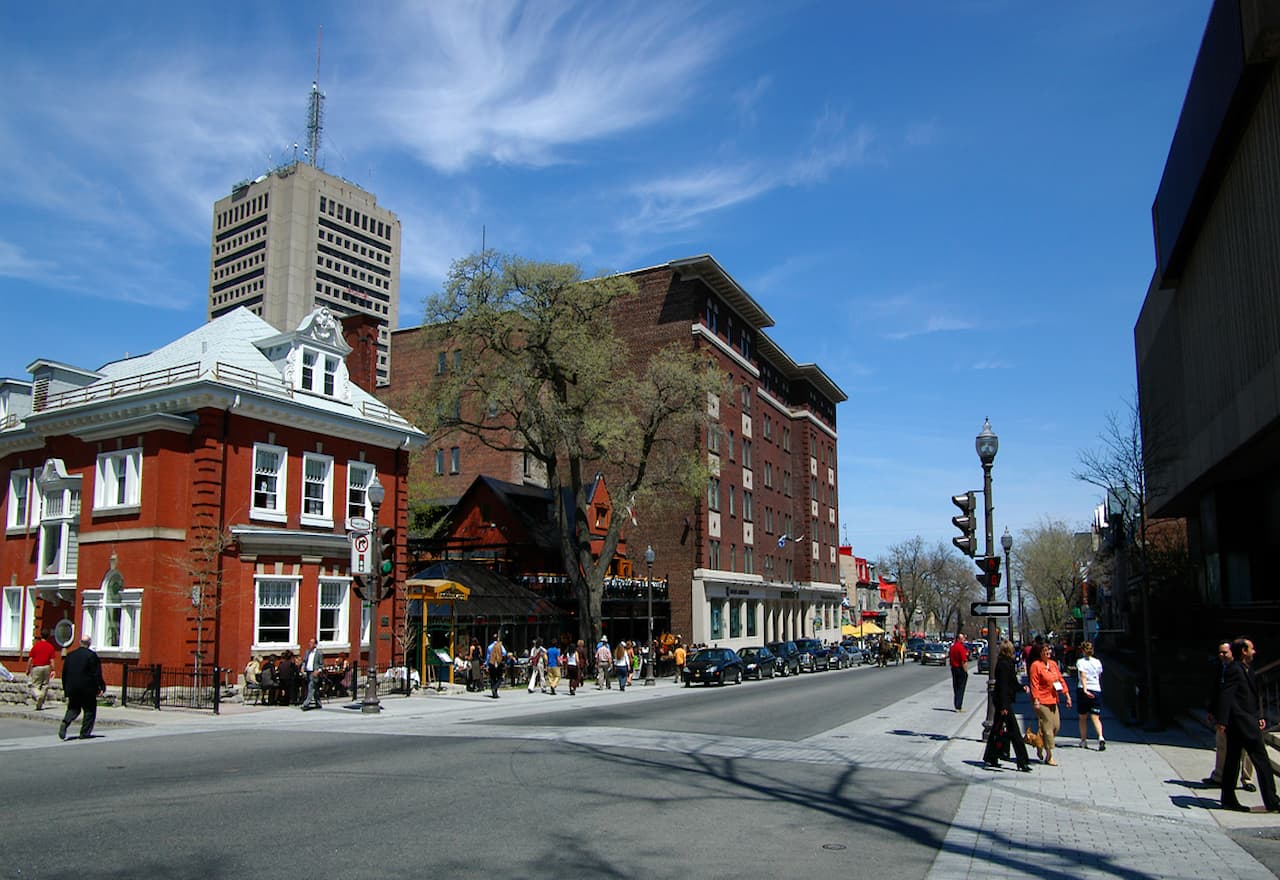 Thumbnail-For-Grande Allée-Streetview-By-Credit Instant