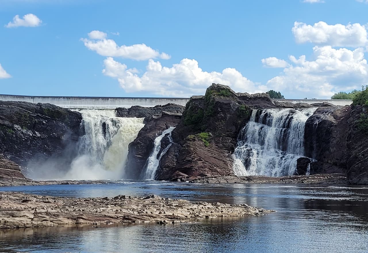 Thumbnail-For-Chaudière Falls-By-Credit Instant