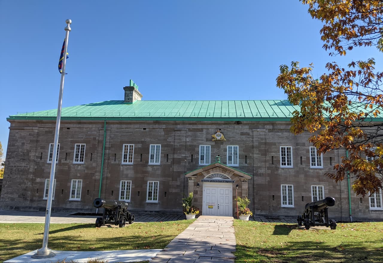 Thumbnail-For-The Citadelle of Québec-By-Credit Instant