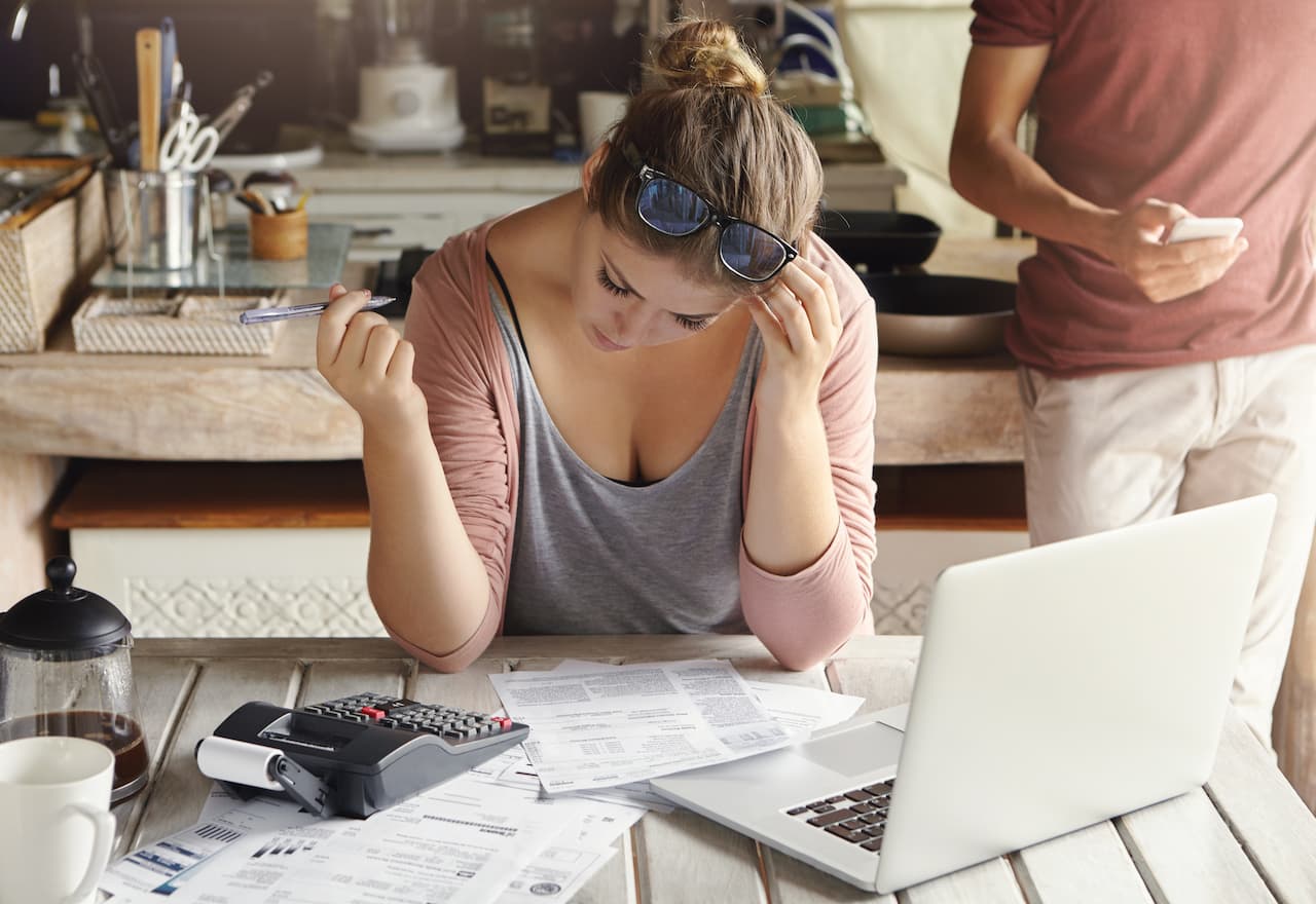 Thumbnail-For-Emergency Loans in Canada What You Need to Know-By-Credit Instant