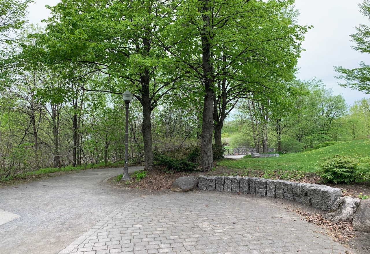 Thumbnail-For-Cartier-Brébeuf National Historic Site-Momument-Park-By-Credit Instant