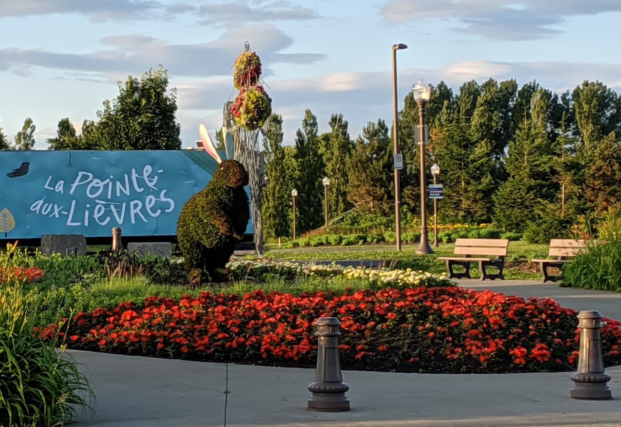 Thumbnail-For-La Pointe-aux-Lièvres-By-Credit Instant