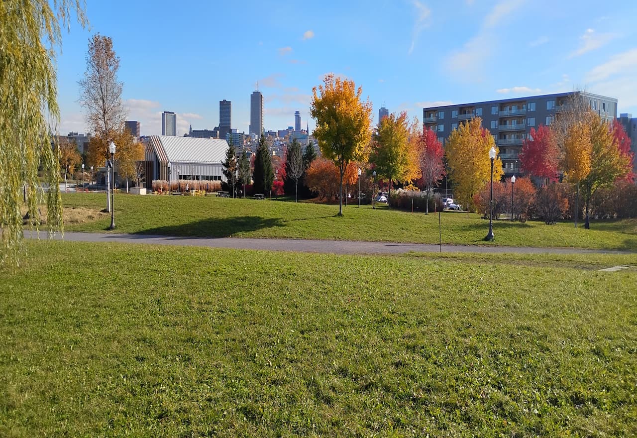 Thumbnail-For-Pointe-aux-Lièvres Park-By-Credit Instant